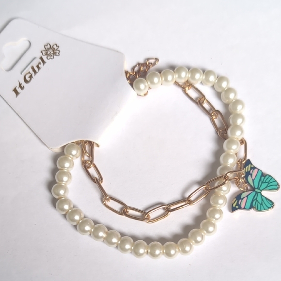 Gold and‎ White Pearl Bracelet with Butterfly Charm - Picture 1 of 4